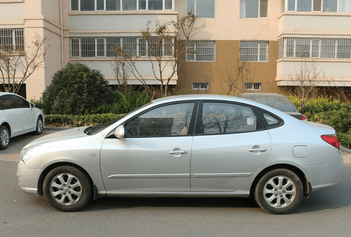 5 Seats Car