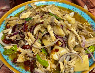 xinjiangtravel-spicy-chicken-1.png
