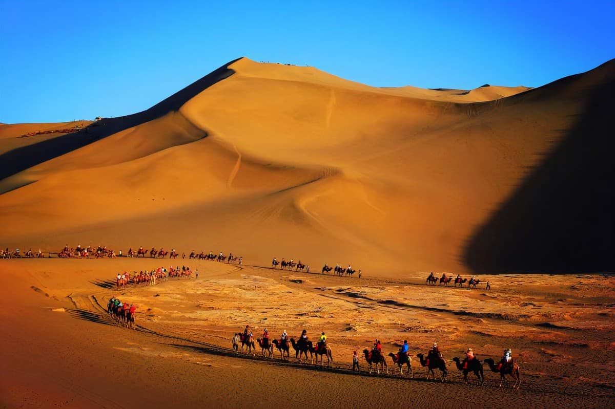 Mingsha Mountains