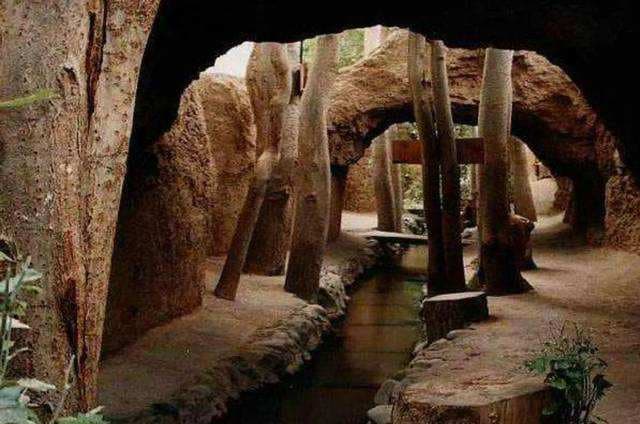 Karez Well