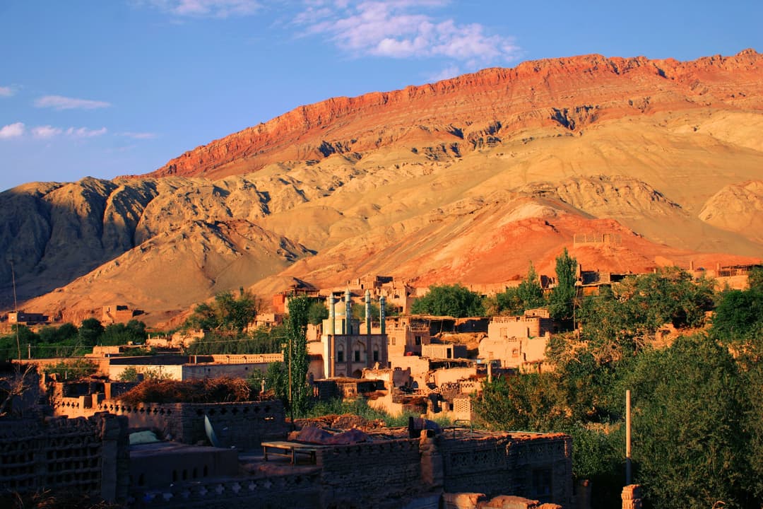 Tuyoq Village