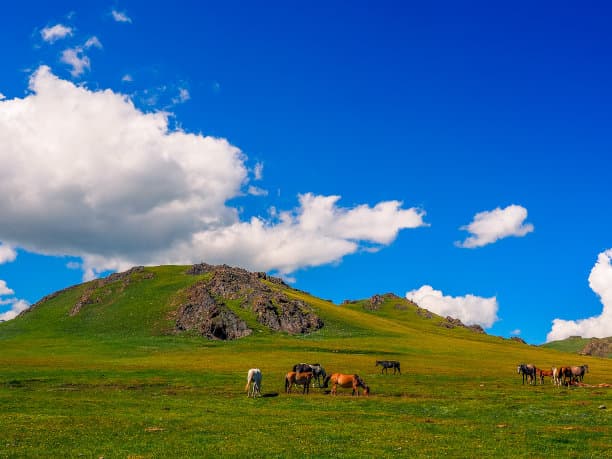 Son Kul Lake
