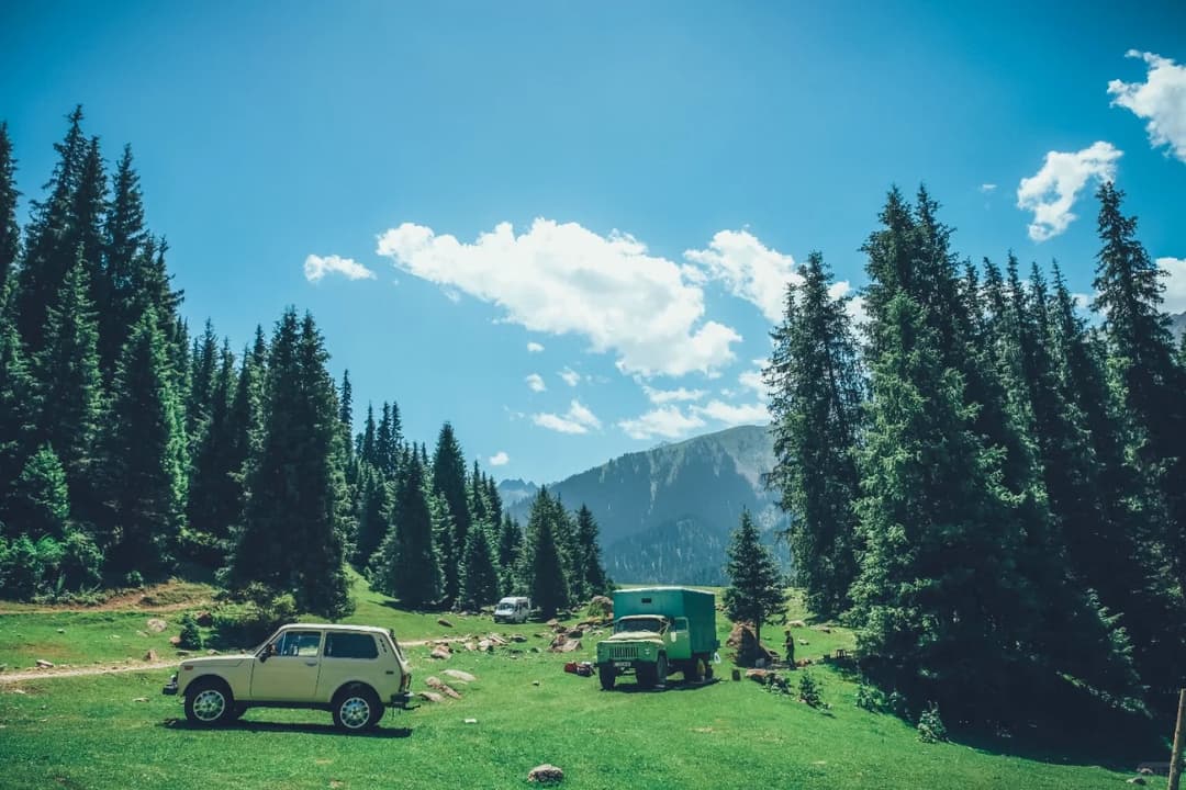 Jeti Oguz Gorge