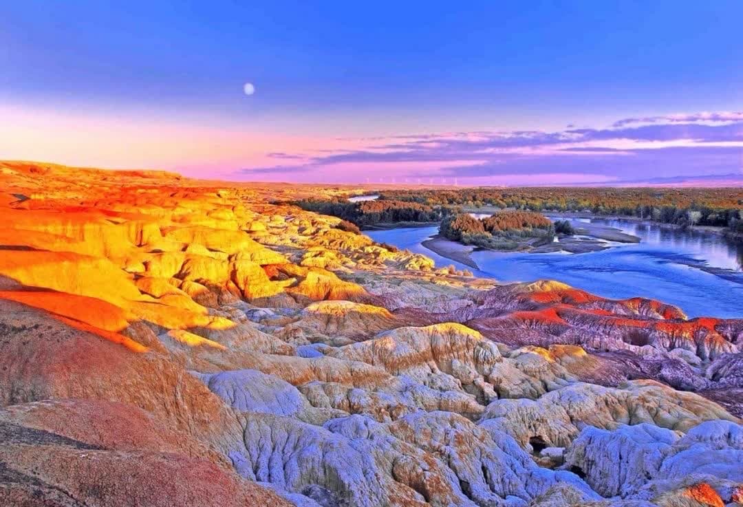 Five Colored Bay
