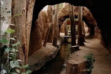 Karez Well