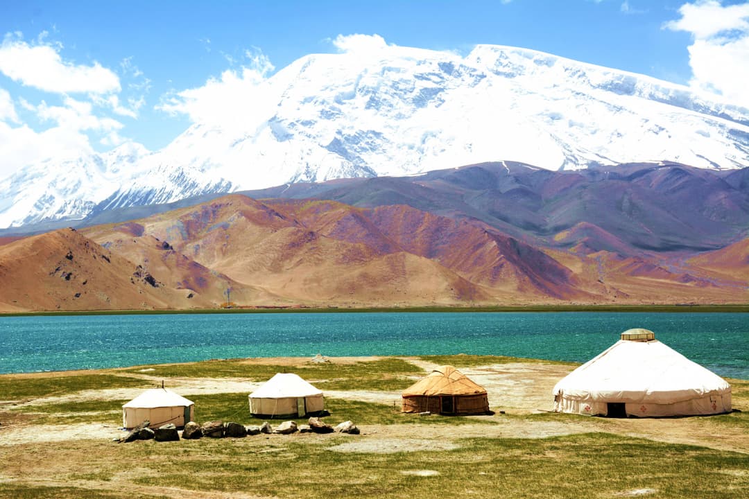 Karakul Lake