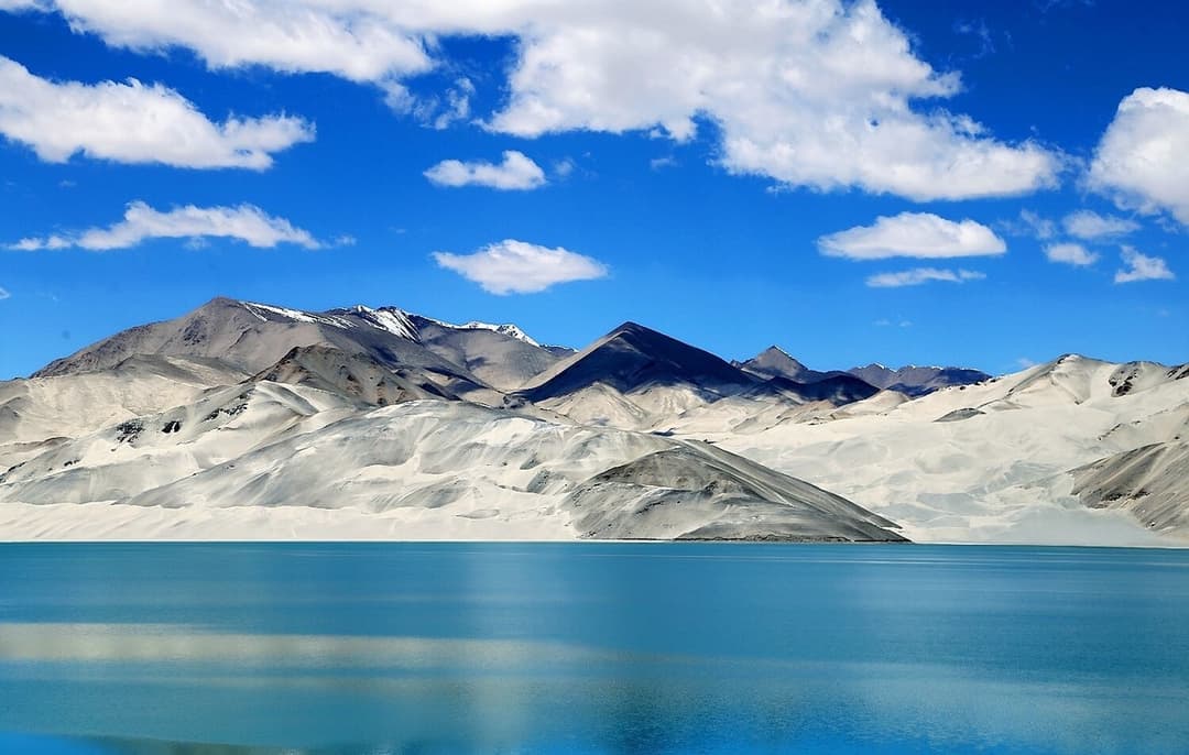 Baisha Lake