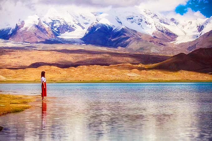 Karakul Lake