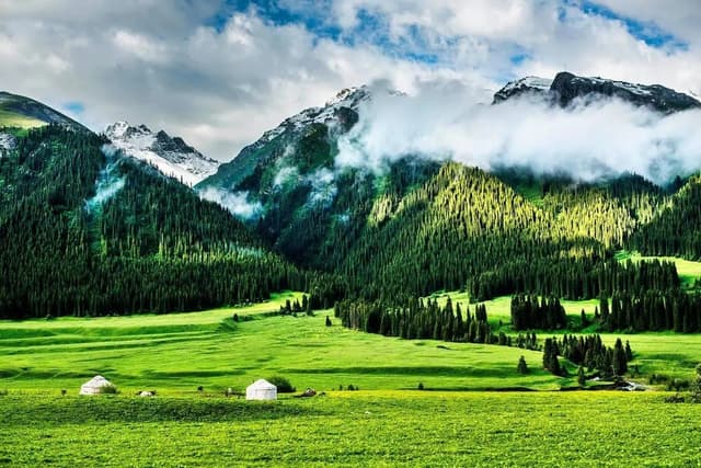 13 Days Xinjiang Tour to Ili Pastureland .jpg