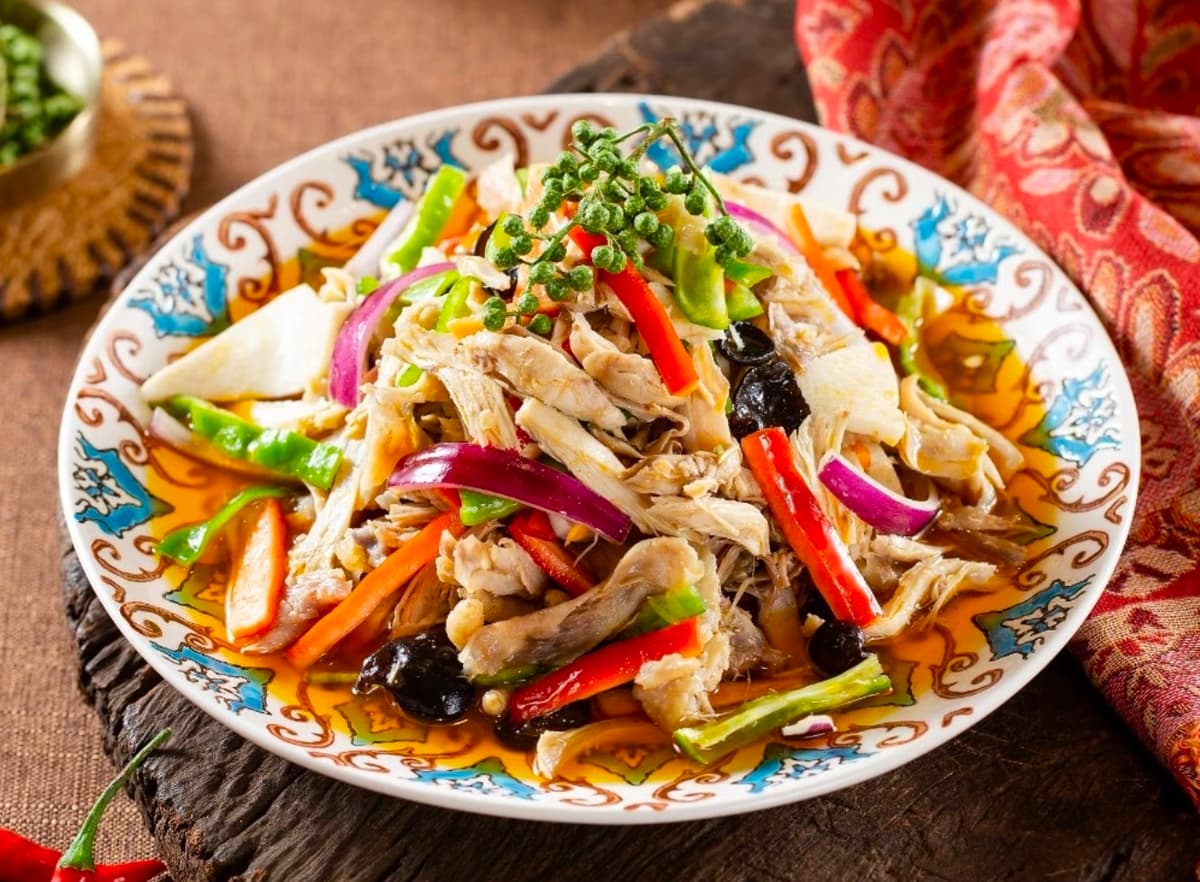 Spicy-Pepper-Chicken-01.jpg