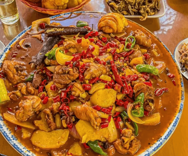 Xinjiang-big-plate-chicken-1.png