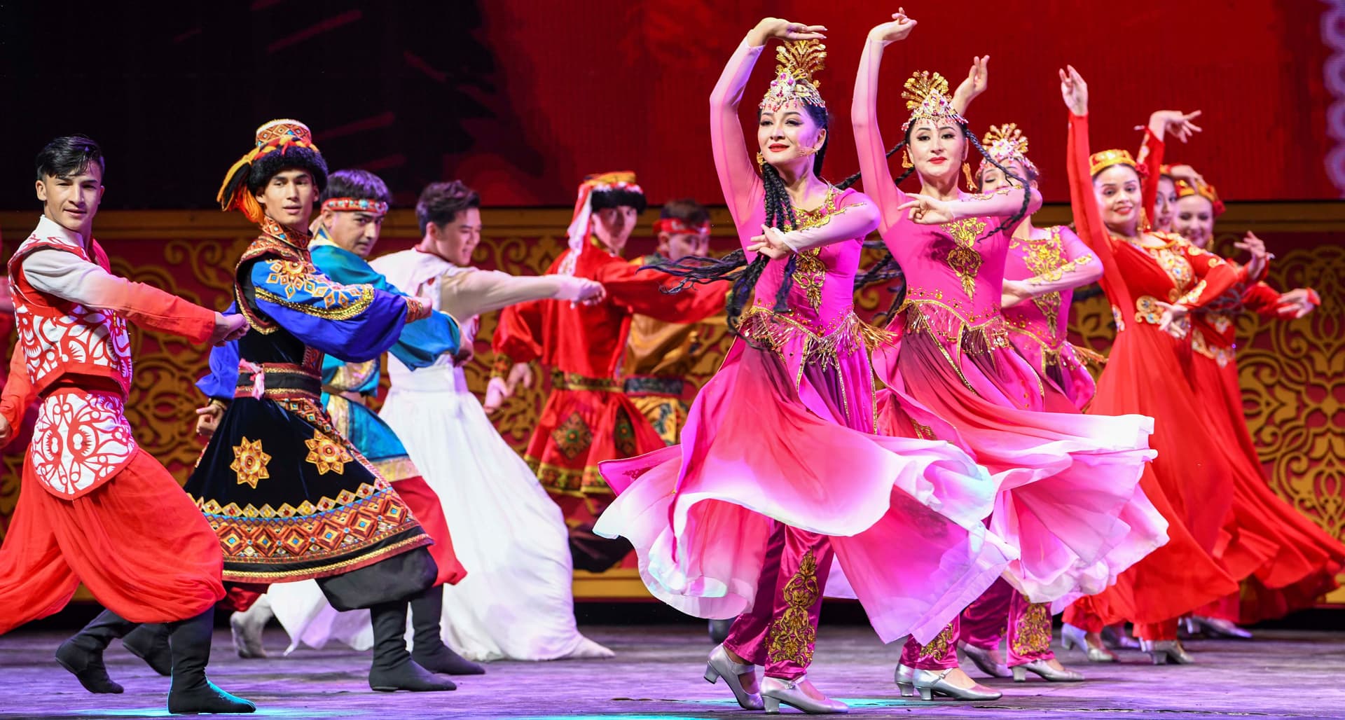 Xinjiang dance