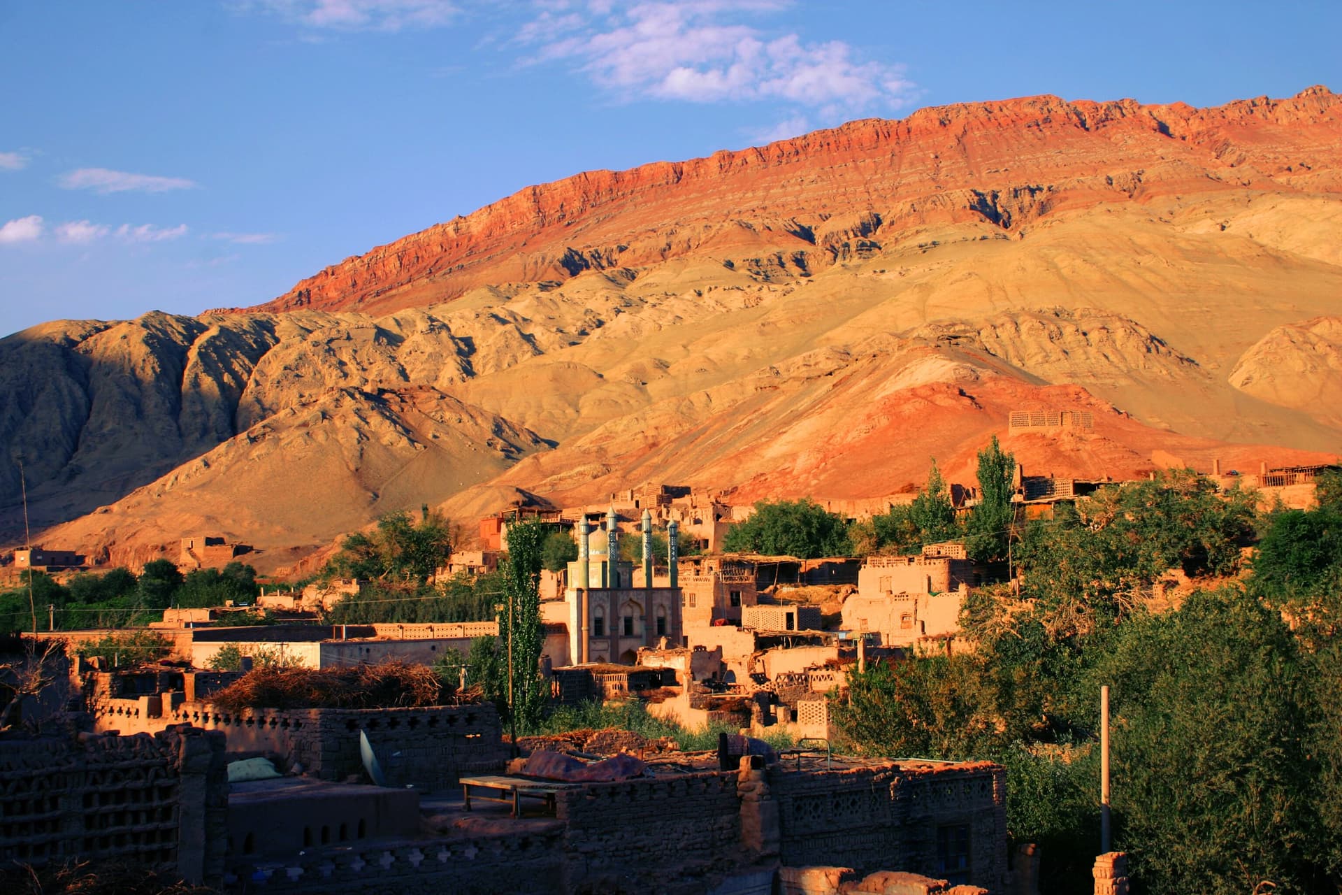 Tuyoq Village