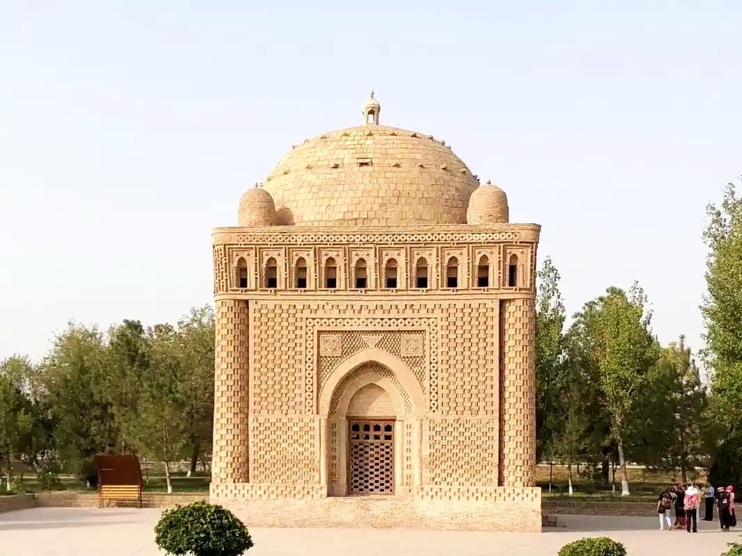 Ismael-samani-mausoleum