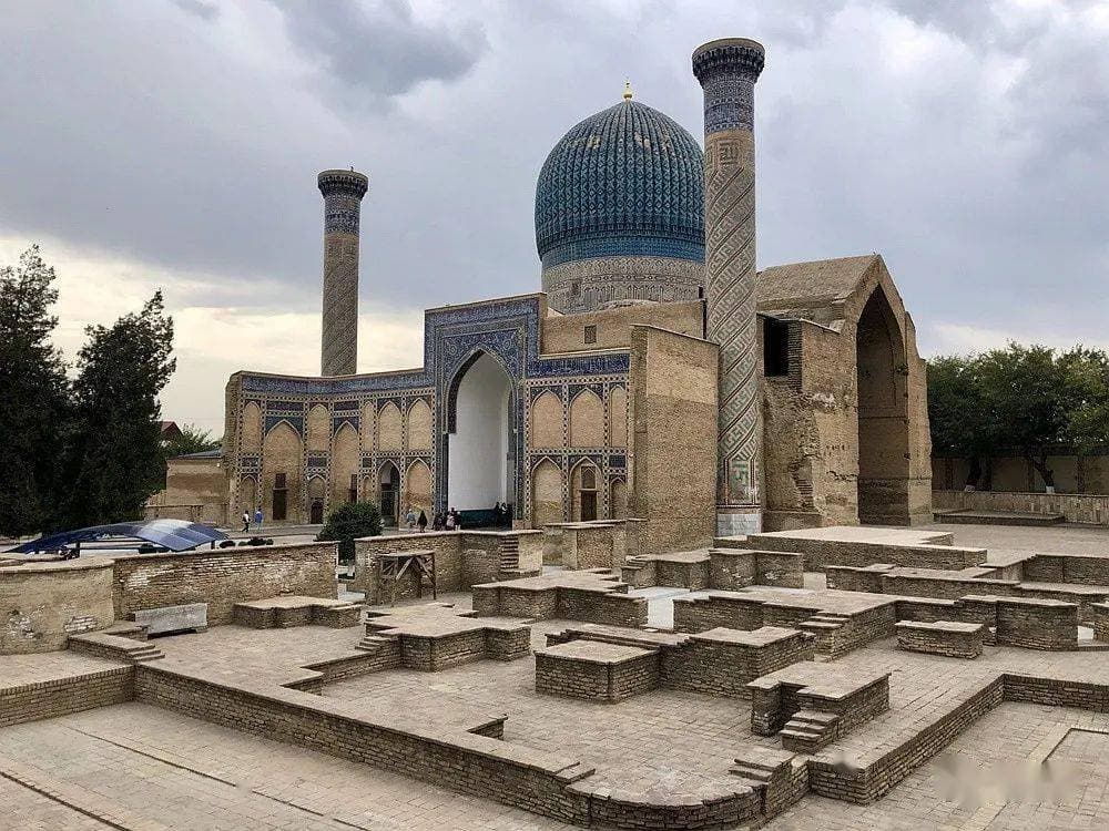 Ruines-of-afrosiab