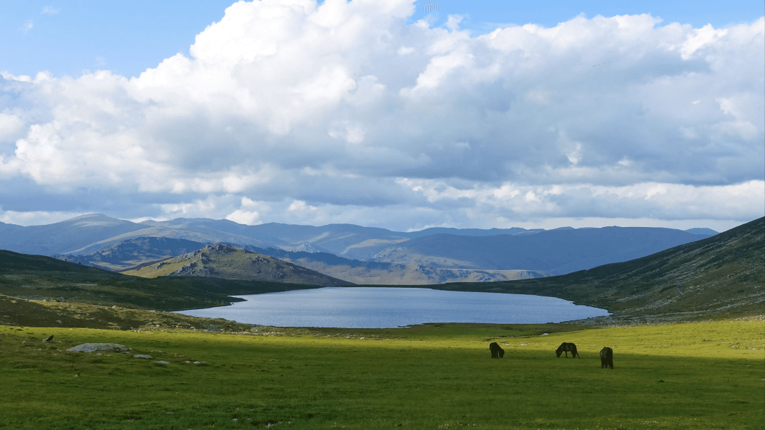 Black Lake1
