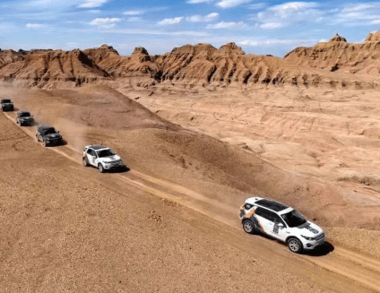 rent a car in xinjiang