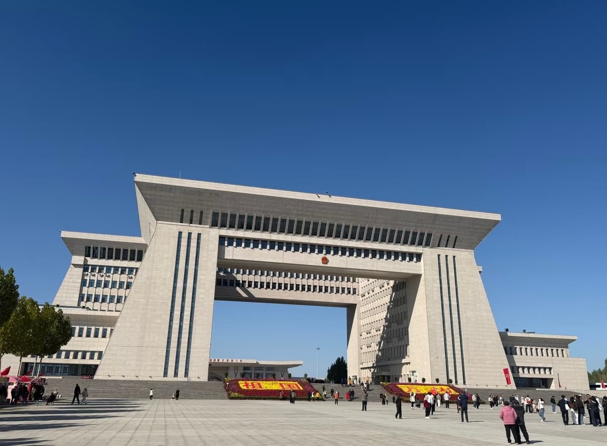 how to go to Xinjiang .jpg