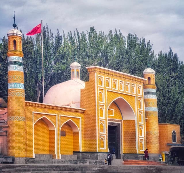 Idkah-Mosque-01.jpg