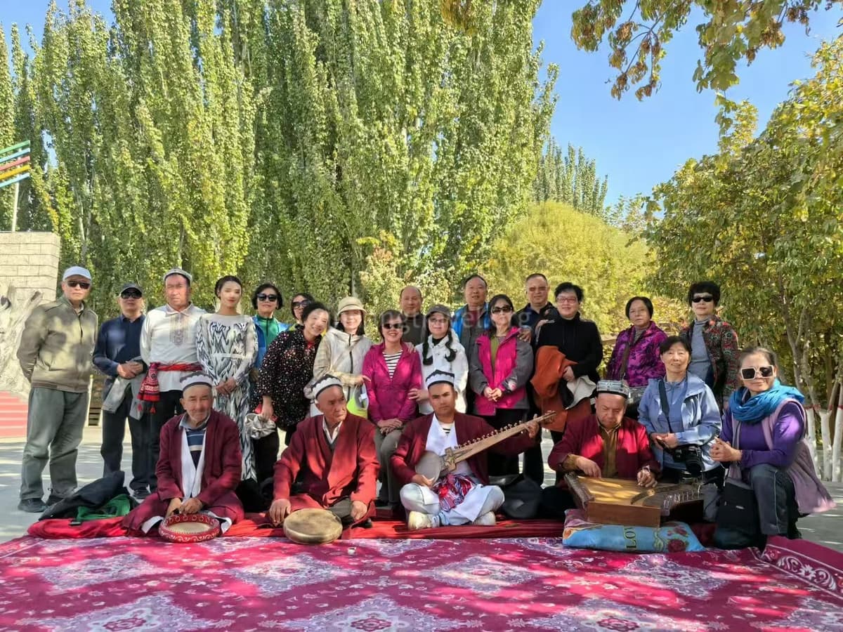 travelers-in-xinjiang.jpg