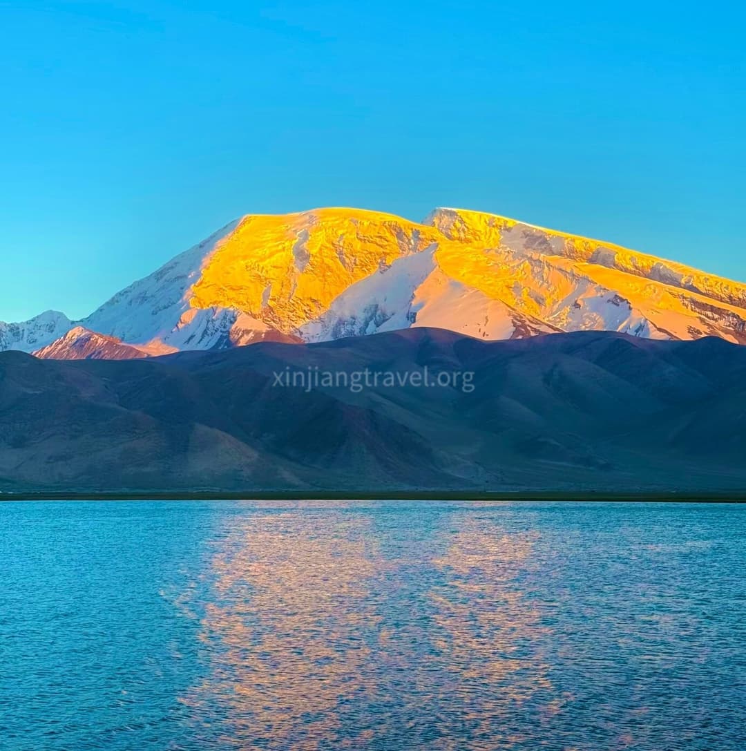 karakul-lake-01.jpg