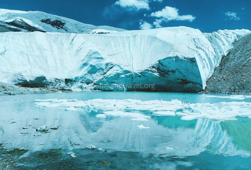 muztagh-peak-glacier.jpg