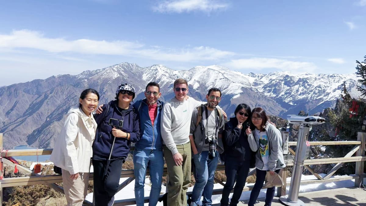 our-clients-in-heavenly-lake.jpg