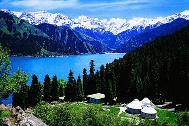 Heavenly Lake 