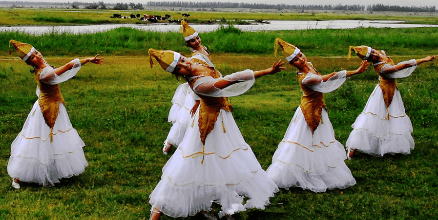Kazak-people.jpg Kazak-people.jpg