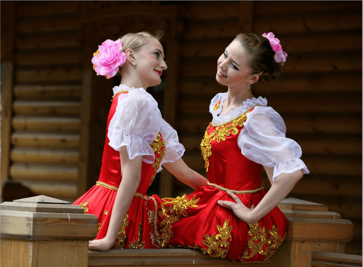 russians (2).jpg russians (2).jpg