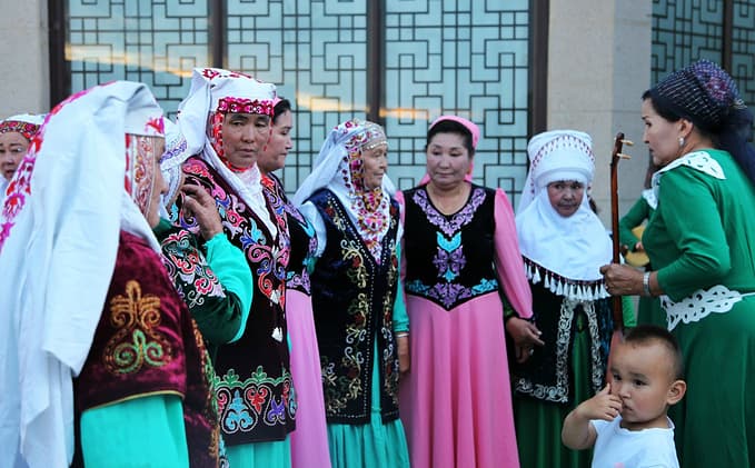 xinjiang-local-custom-9.jpg xinjiang-local-custom-9.jpg