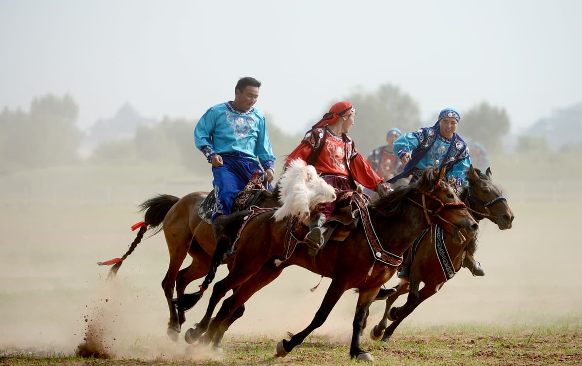 xinjiang-local-custom-2.jpg xinjiang-local-custom-2.jpg