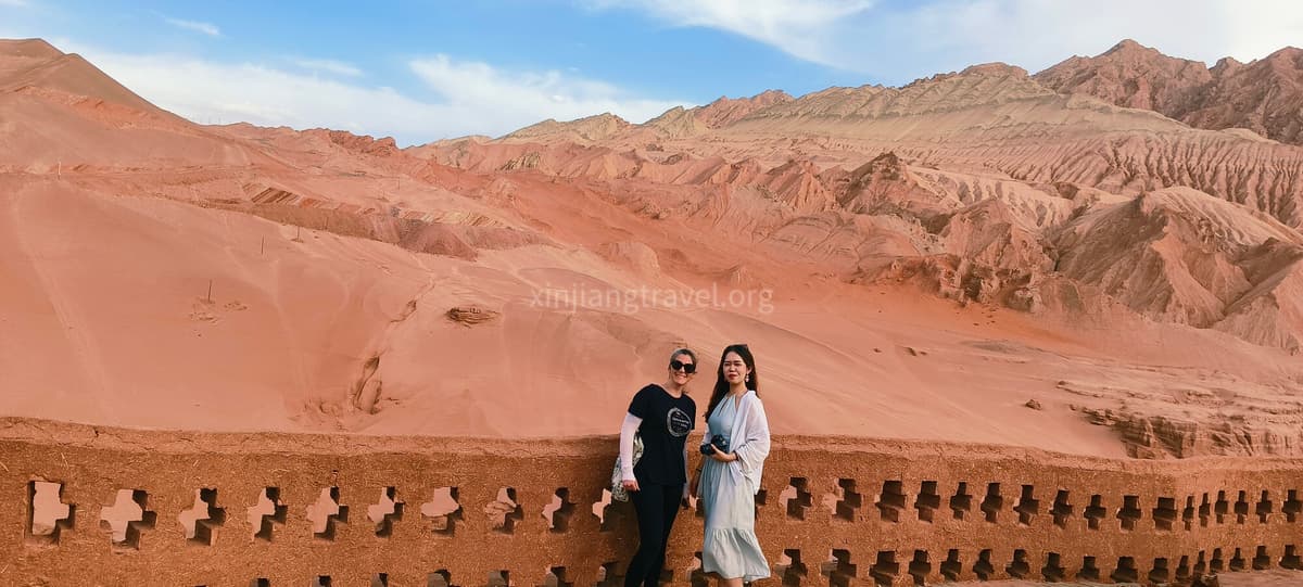 travelers-in-turpan.jpg travelers-in-turpan.jpg