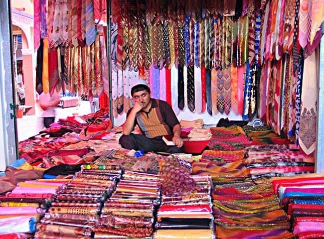 bazaar.jpg bazaar.jpg