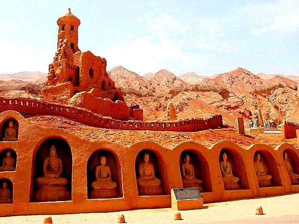 Toyok-Caves-3