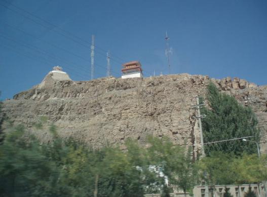 The-Swallow-Mountain-in-Wushi-2
